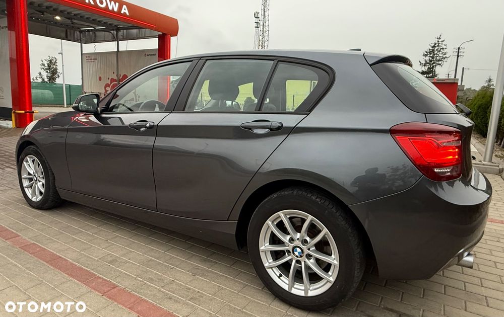 BMW Seria 1 120d xDrive - 11