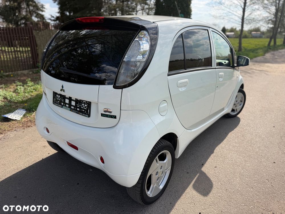 Mitsubishi i-MiEV Standard - 7