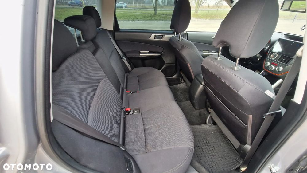 Subaru Forester - 10