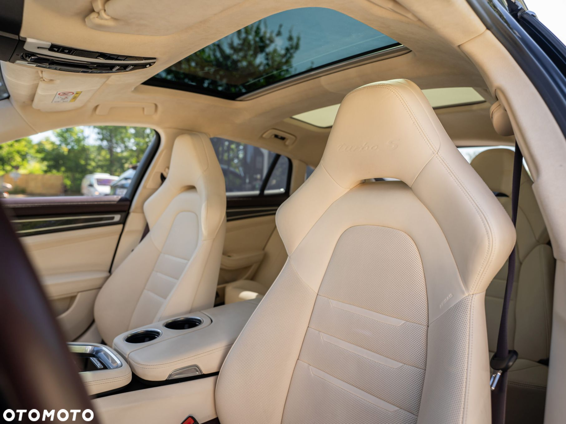 Porsche Panamera Turbo S - 15