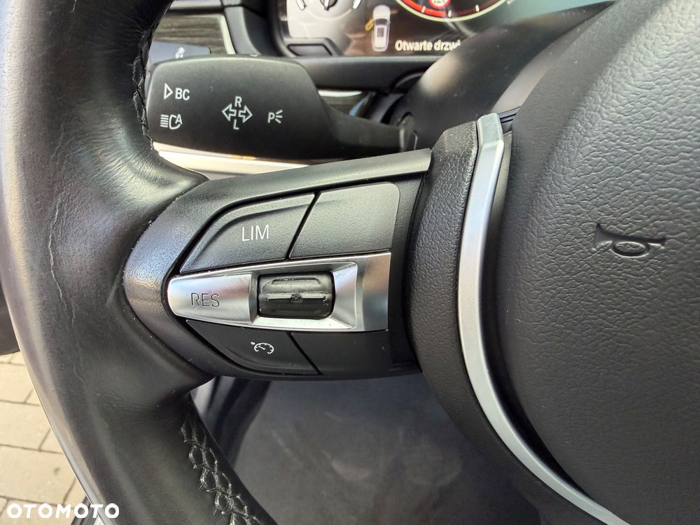 BMW Seria 5 520d M Sport Edition - 24