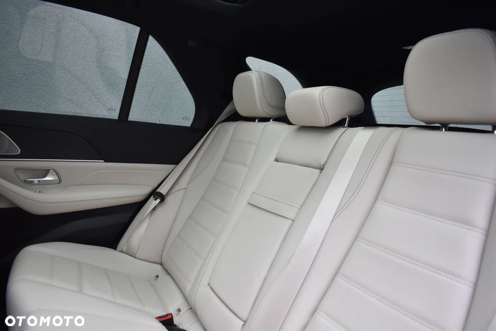 Mercedes-Benz GLE - 23