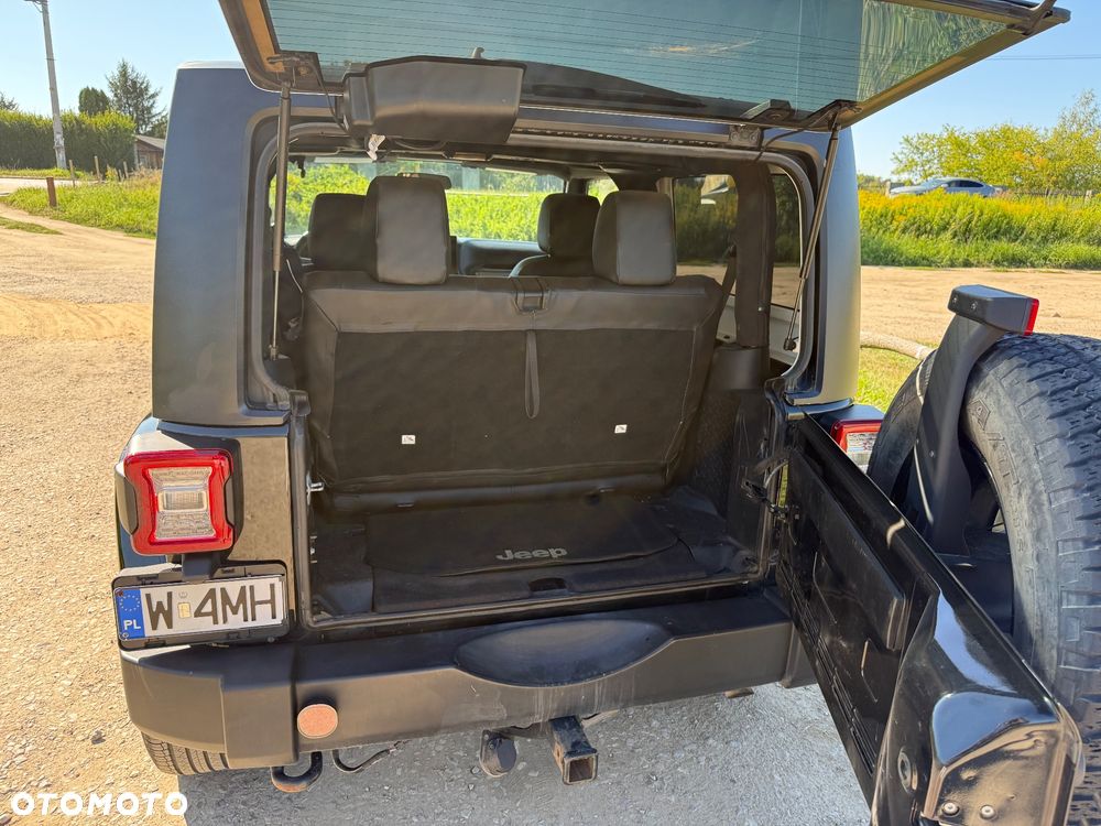 Jeep Wrangler 3.6 X - 7