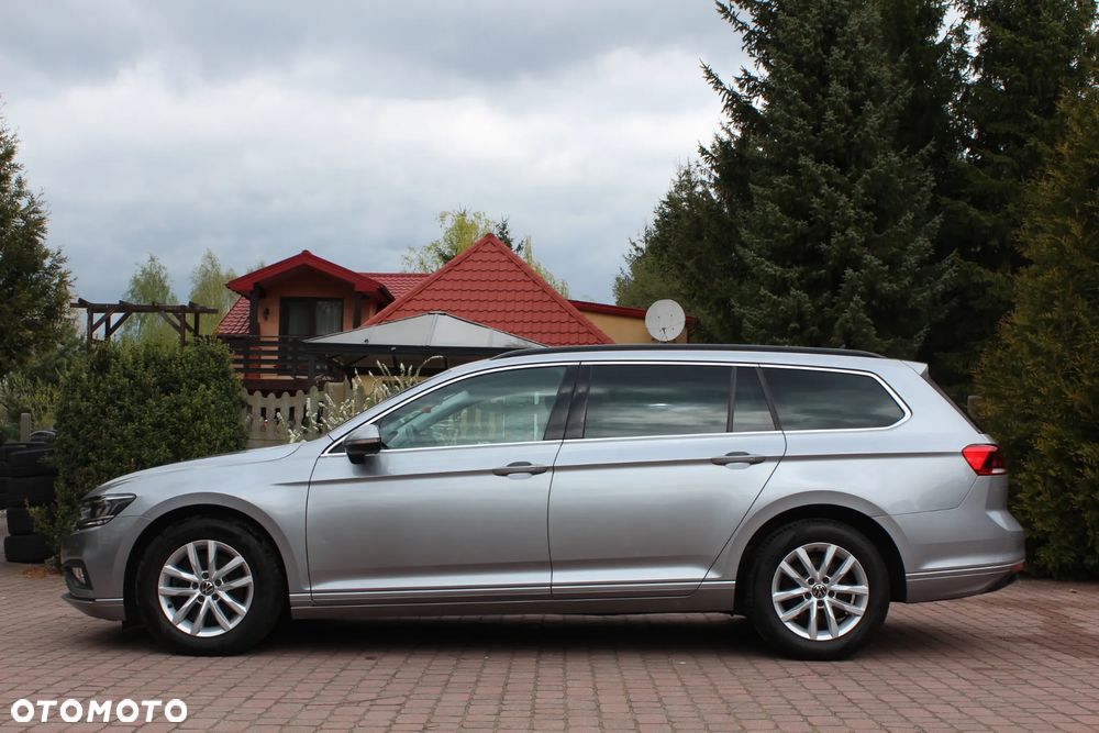 Volkswagen Passat 2.0 TDI SCR Trendline DSG - 3