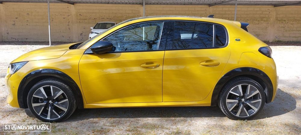 Peugeot e-208 50 kWh GT Line - 12