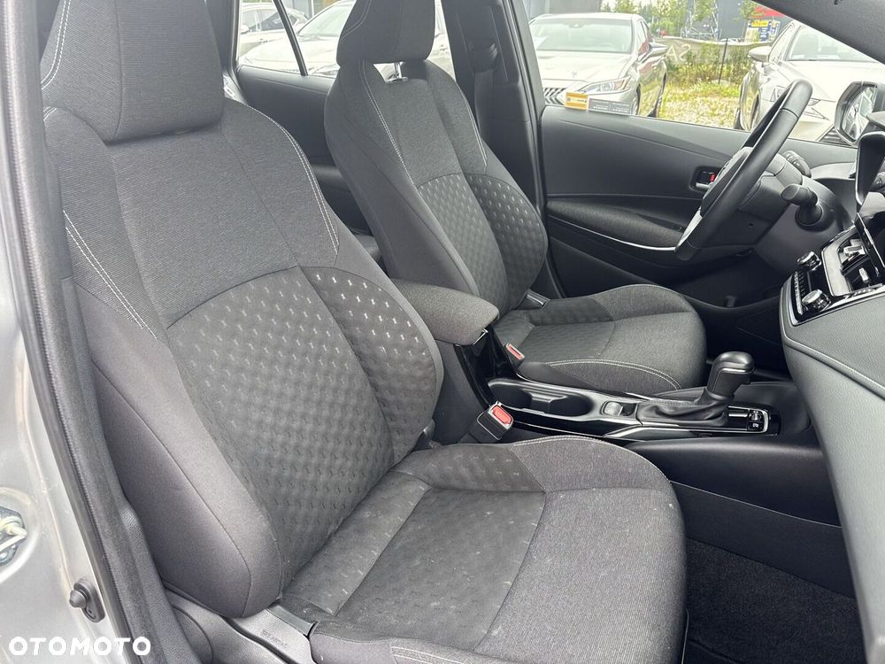 Toyota Corolla 1.8 Hybrid Comfort - 12