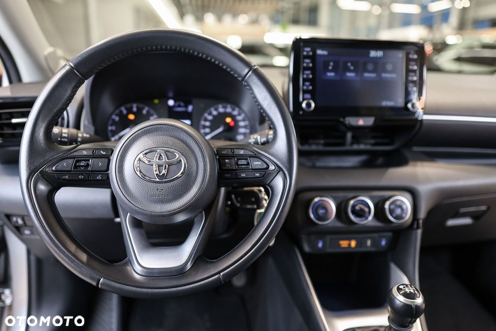 Toyota Yaris - 24