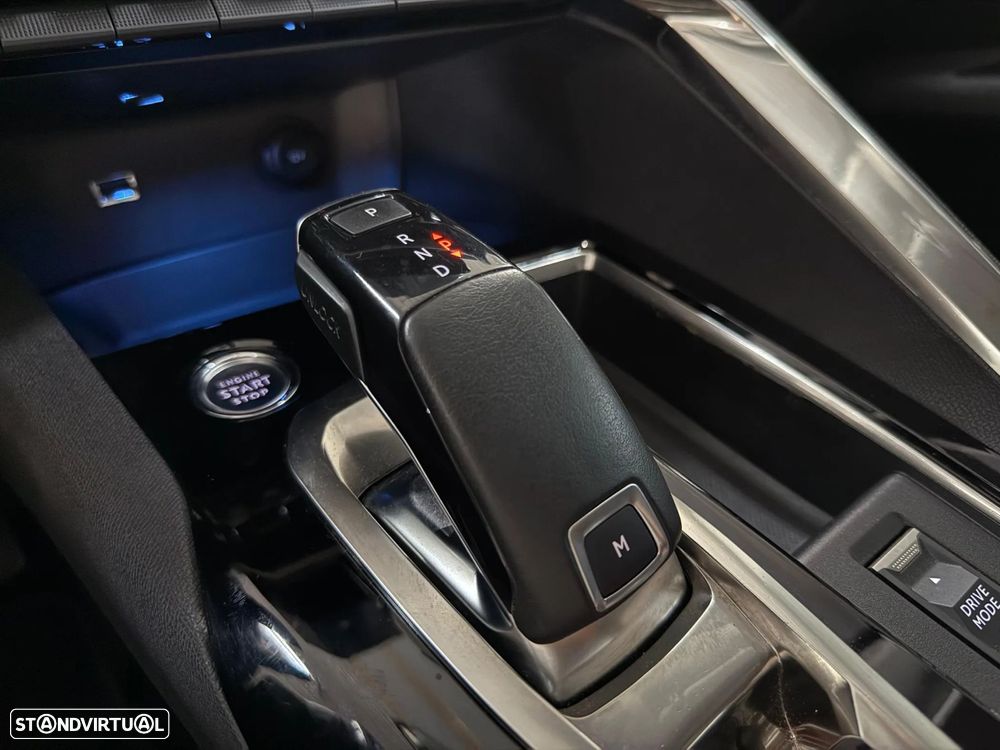 Peugeot 3008 1.5 BlueHDi Allure EAT8 - 19