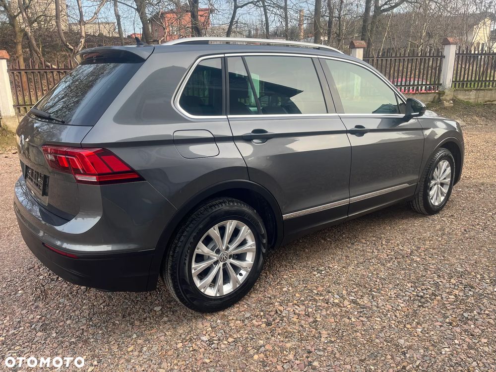 Volkswagen Tiguan - 5
