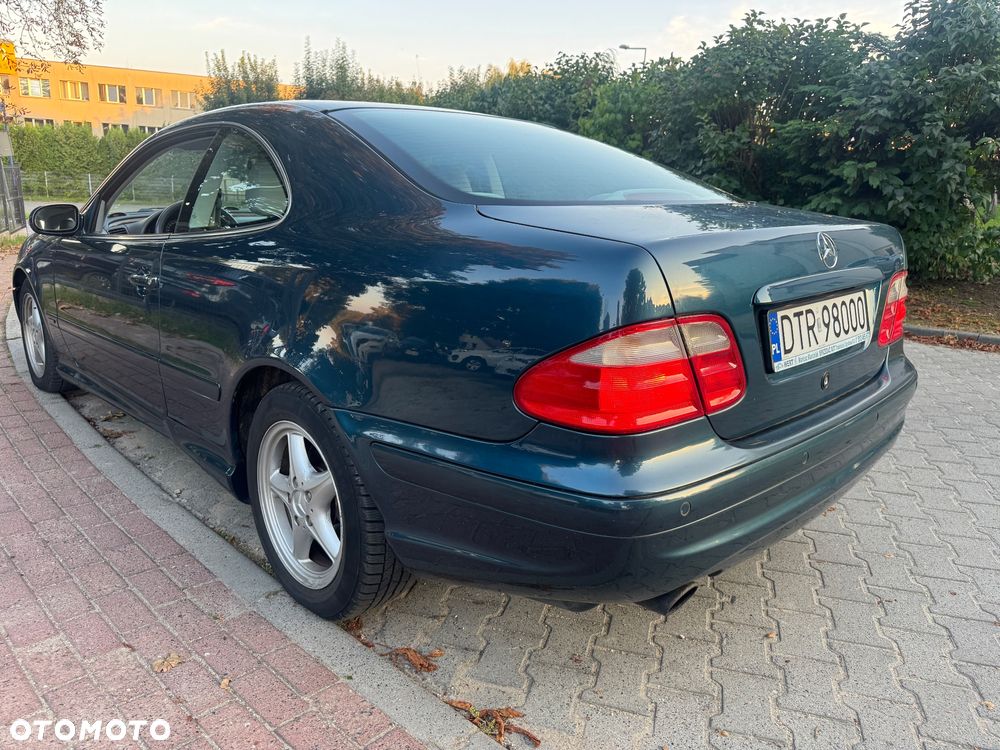 Mercedes-Benz CLK - 4