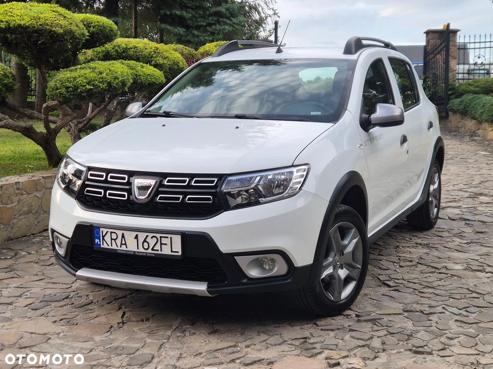 Dacia Sandero Stepway TCe 90 (S&S) Celebration - 1