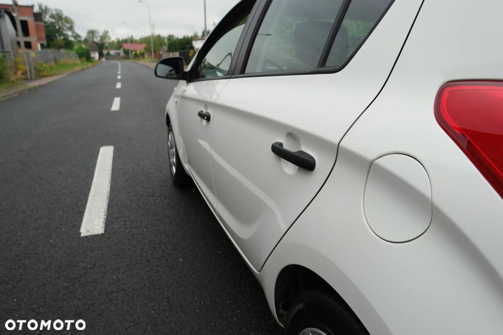 Hyundai i20 - 10