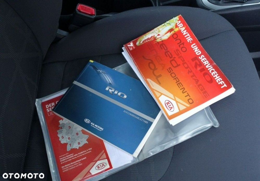 Kia Rio - 17