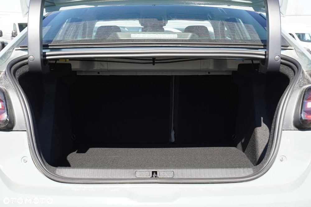 Citroën C4 1.2 mHEV Plus eDCT6 - 7