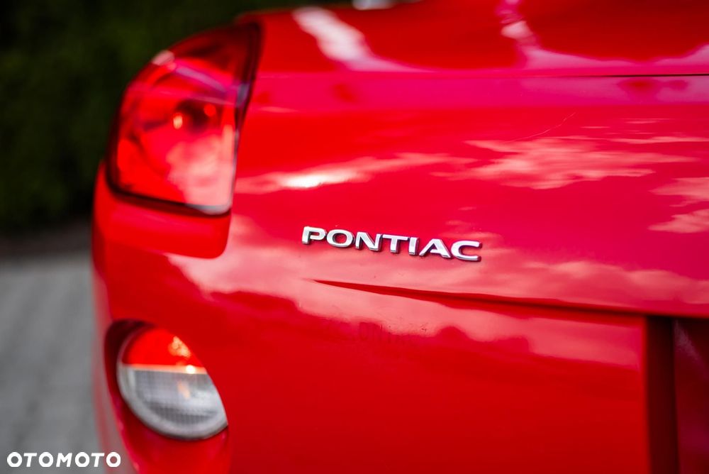 Pontiac Solstice - 36