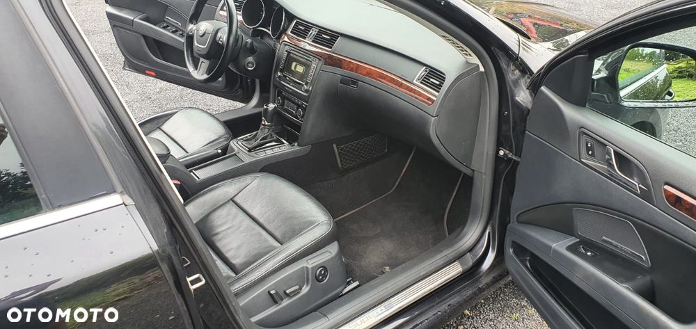 Skoda Superb 2.0 TDI Business DSG - 14