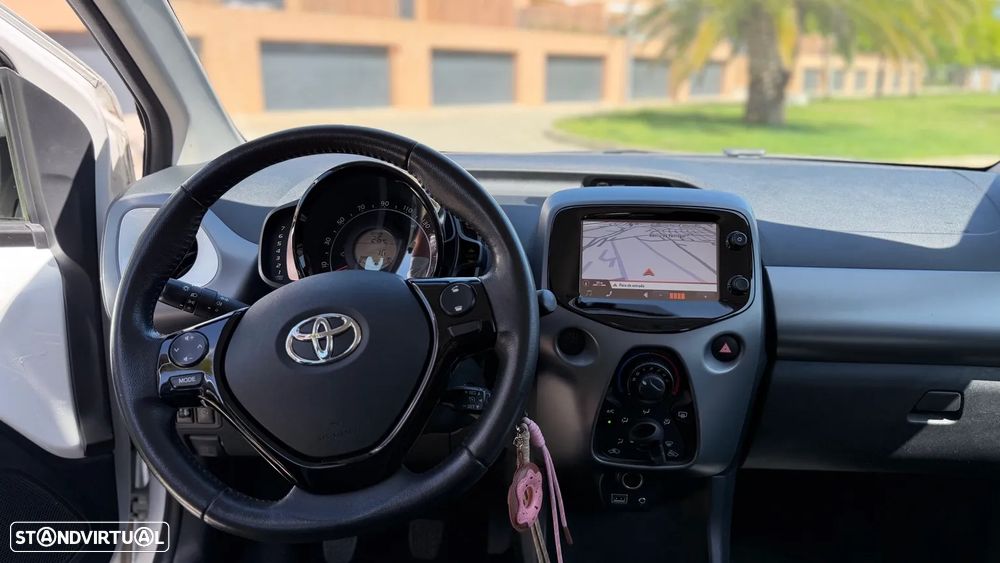 Toyota Aygo 1.0 X-Play - 20