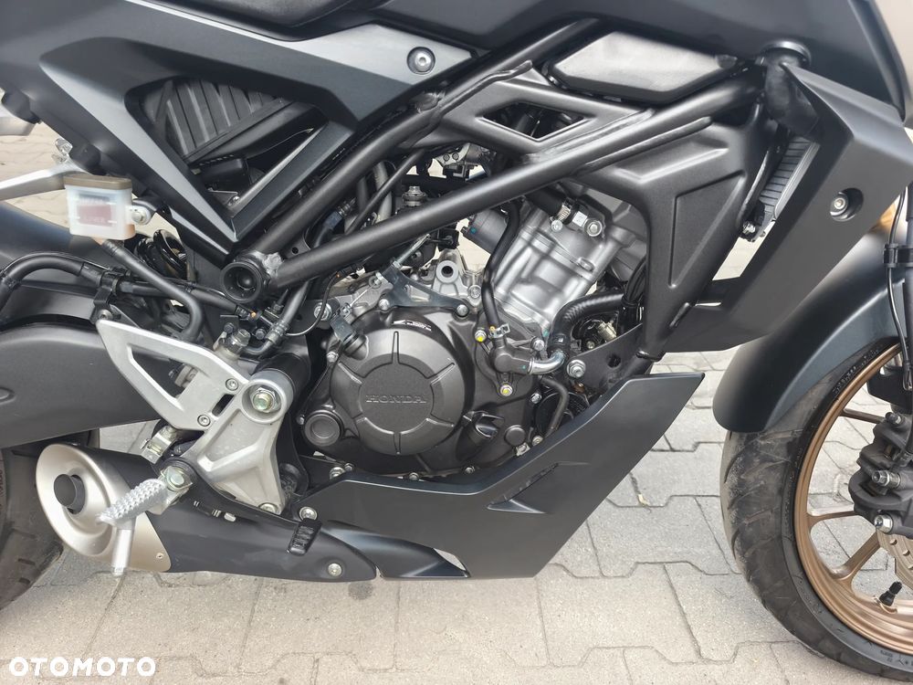 Honda CB - 21