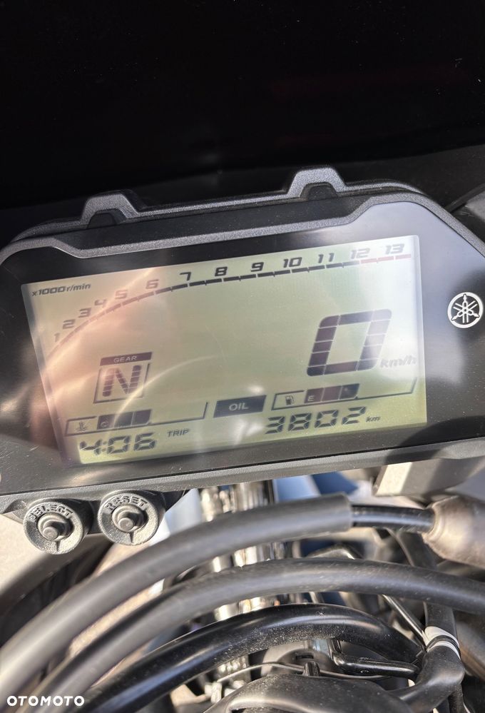 Yamaha R3 - 14