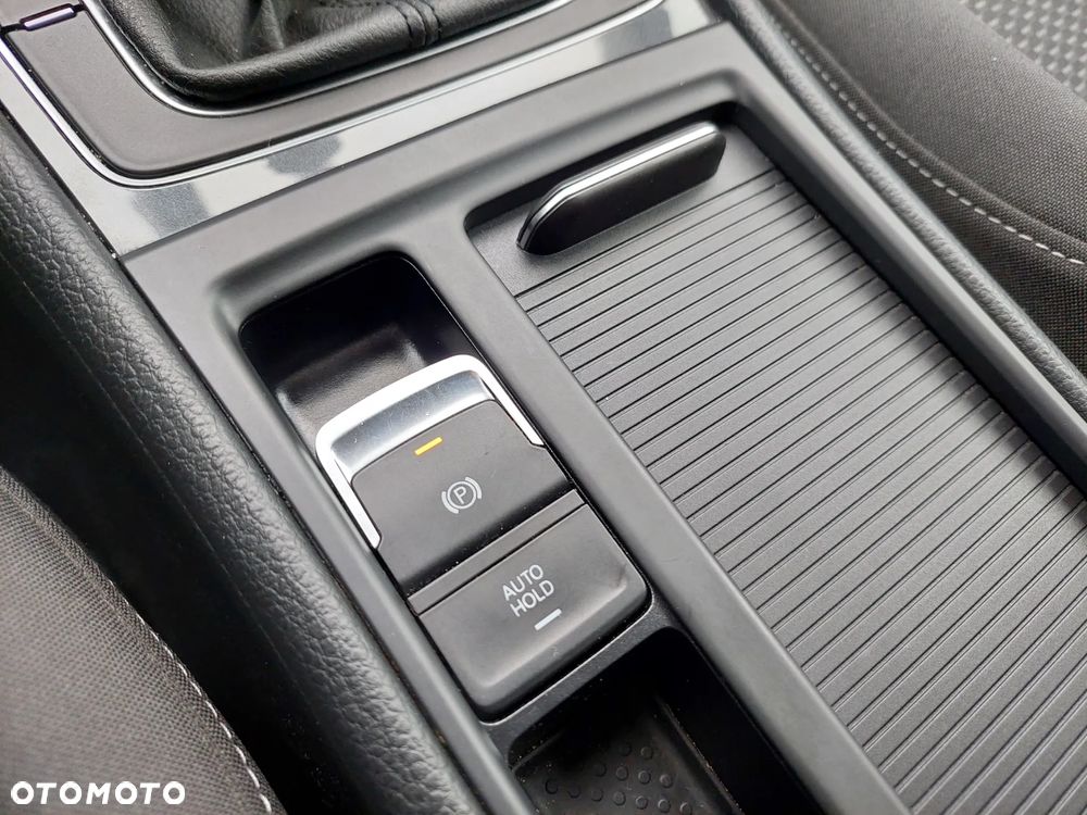 Volkswagen Golf Variant 1.6 TDI BMT Trendline - 18