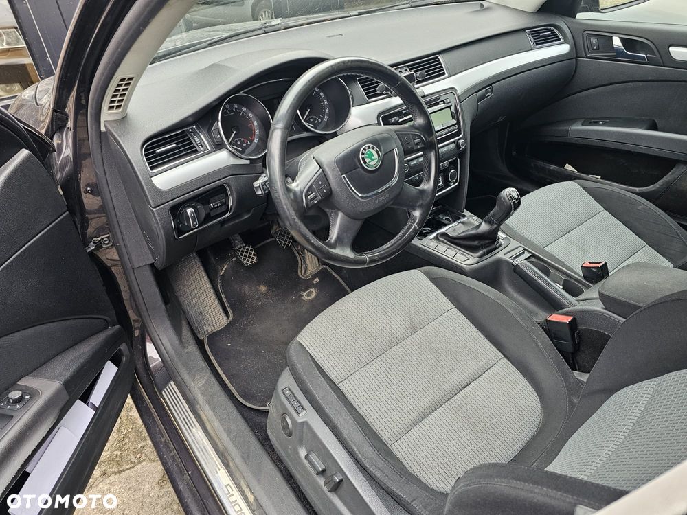 Skoda Superb 2.0 TDI Ambition - 7