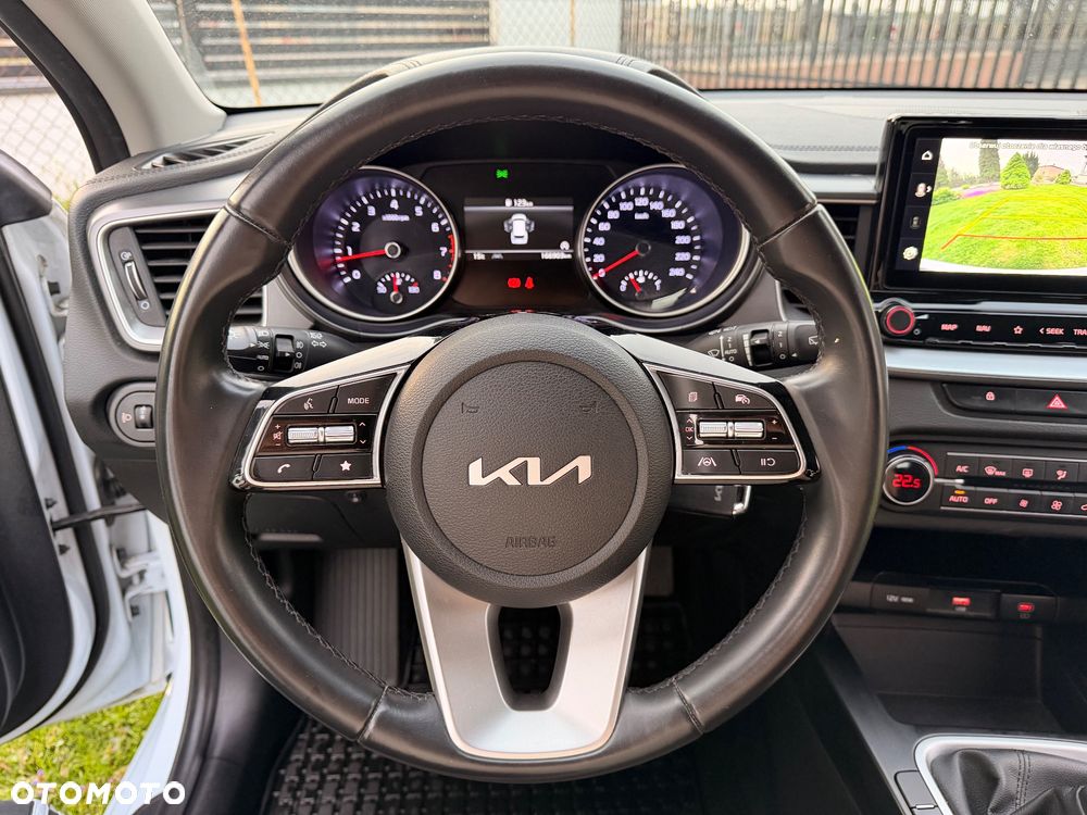 Kia Ceed 1.5 T-GDI M - 19