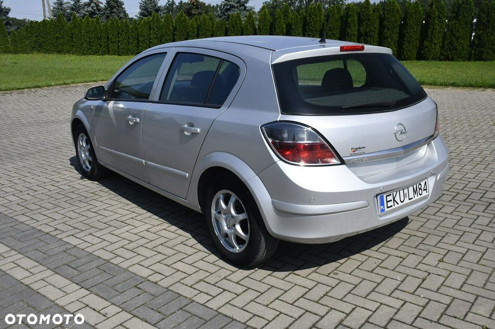 Opel Astra - 14