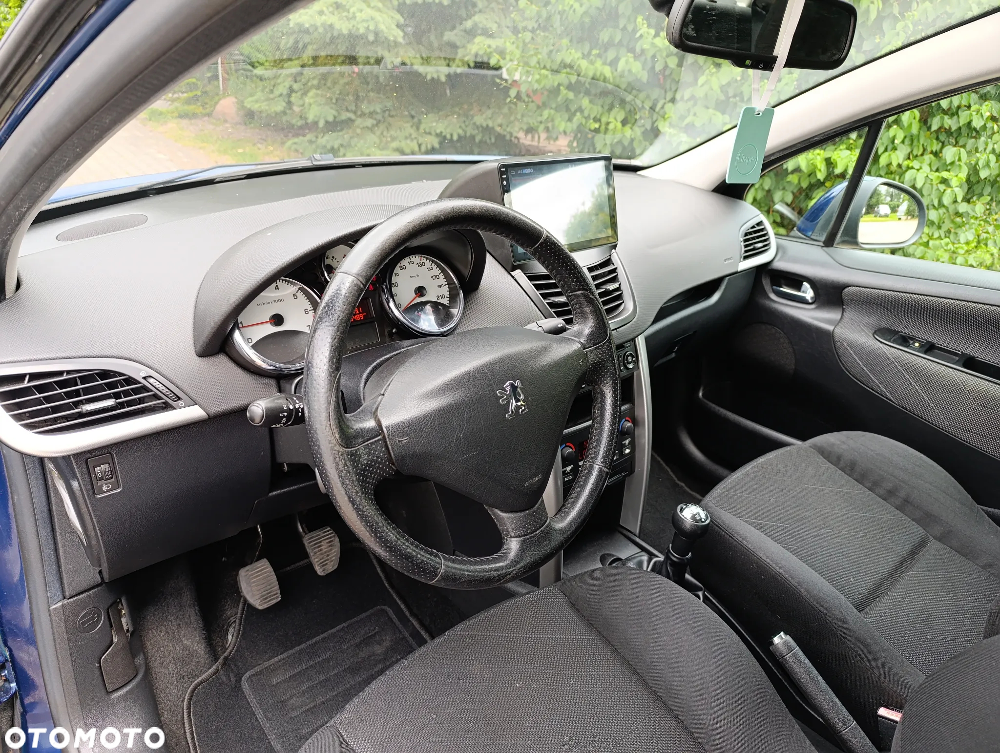 Peugeot 207 - 7