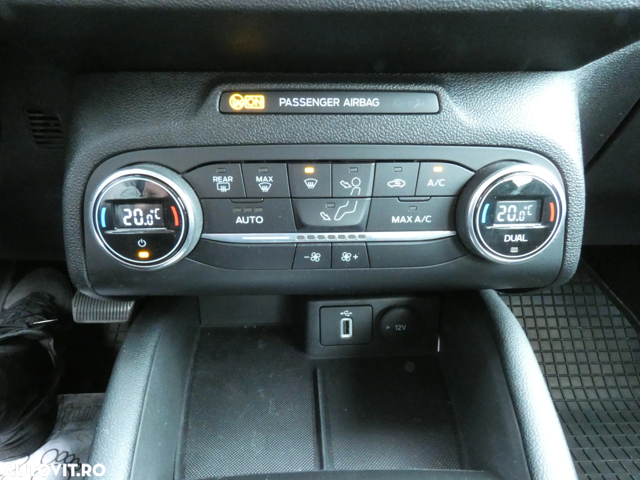 Ford Transit Custom - 13