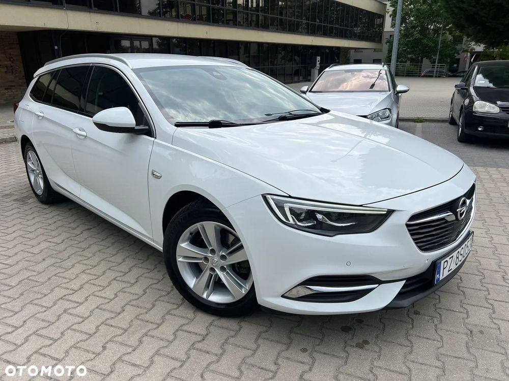 Opel Insignia - 1