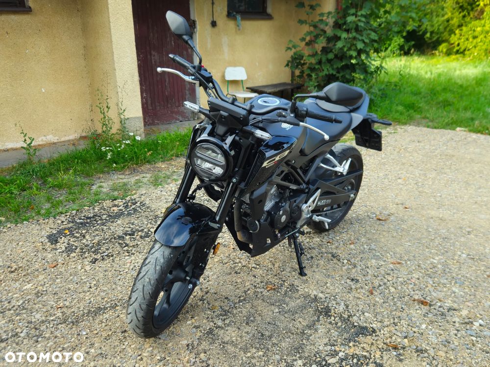 Honda CB - 2