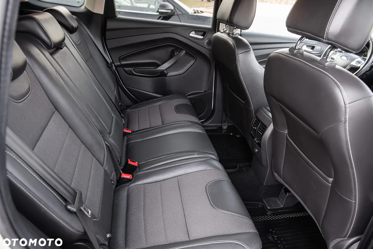 Ford Kuga 2.0 TDCi 4WD Titanium - 29