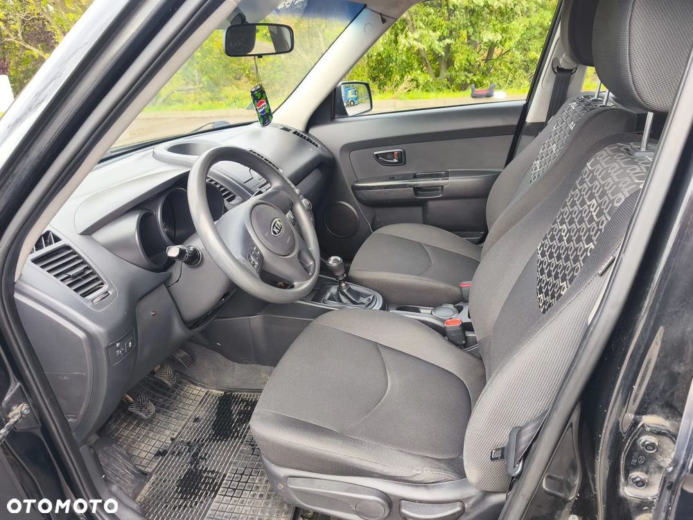 Kia Soul 1.6 CRDI L - 10