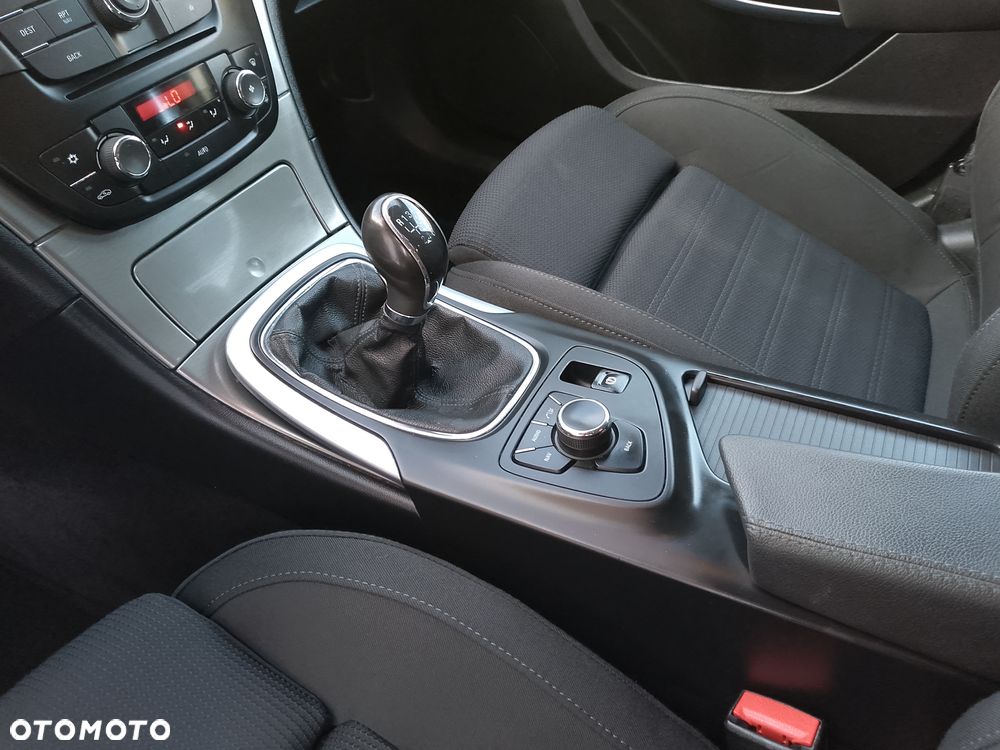 Opel Insignia 2.0 CDTI Sports Tourer - 23