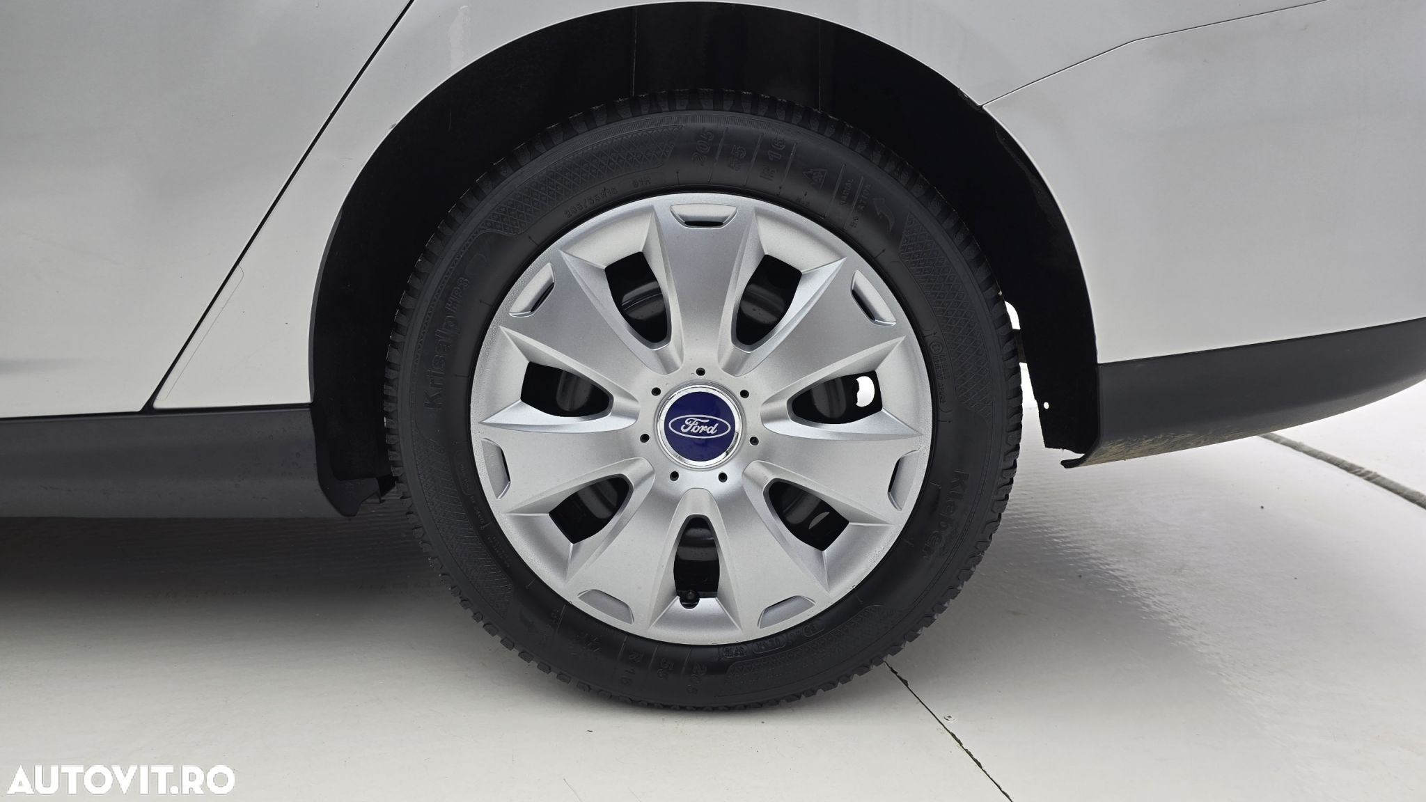 Ford Focus 1.0 EcoBoost Trend - 22