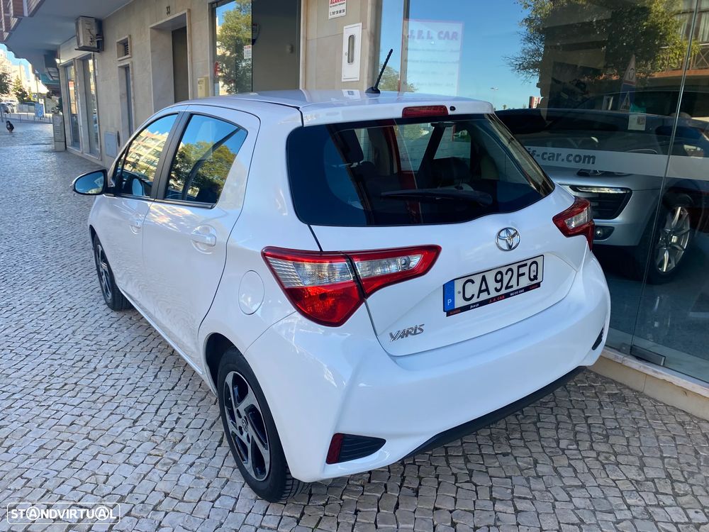 Toyota Yaris 1.0 VVT-i - 9