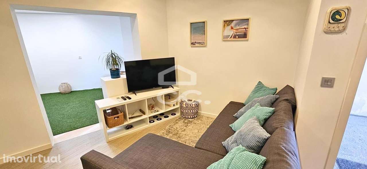 Andar Moradia renovado na Praia de Angeiras - Grande imagem: 2/11