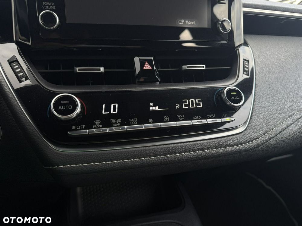 Toyota Corolla 1.8 Hybrid Comfort - 28