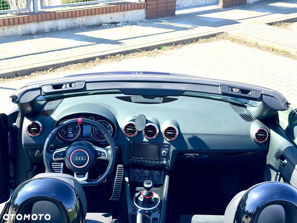 Audi TT Roadster - 10