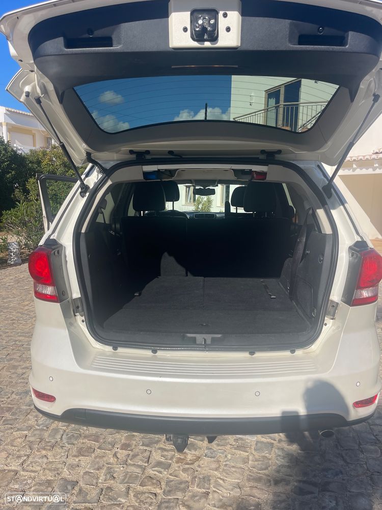 Fiat Freemont 2.0 M-Jet 4WD AT - 8
