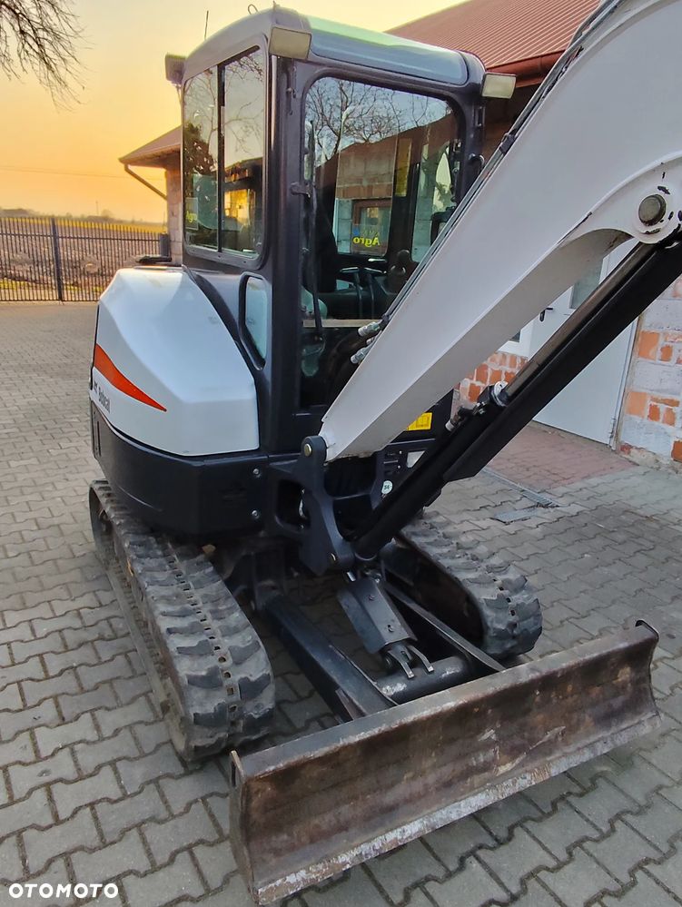 Bobcat e 32 - 11