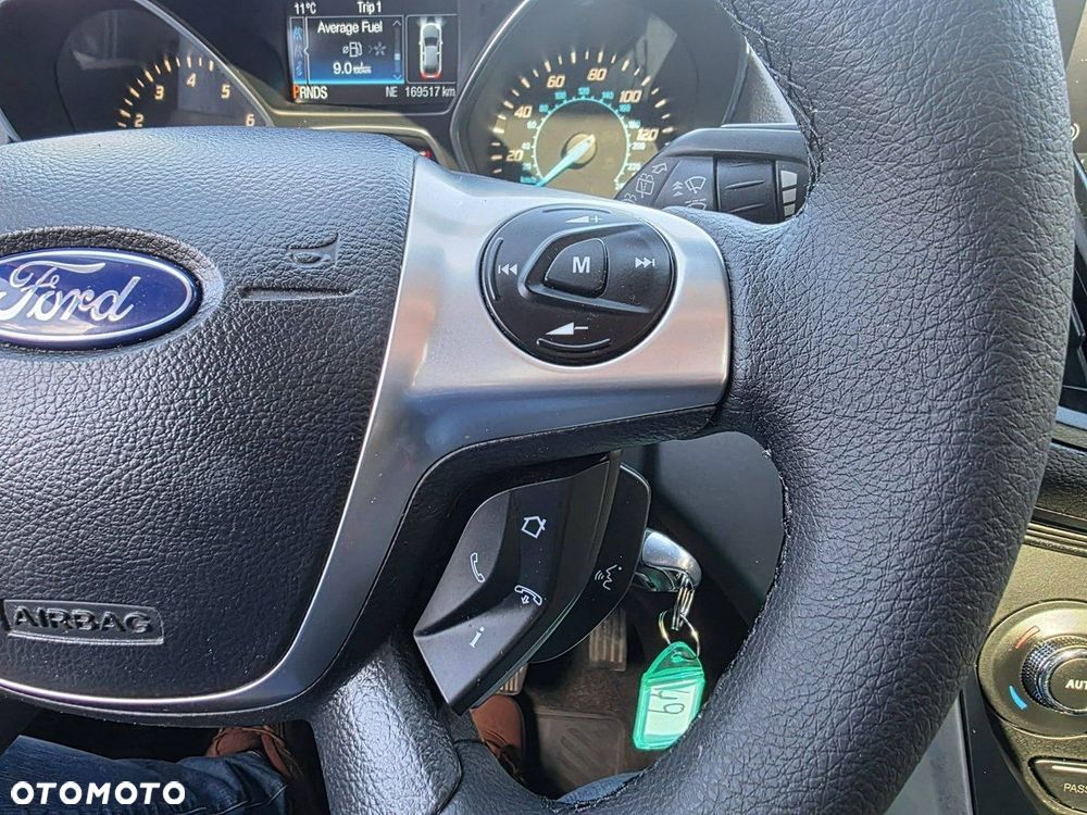Ford Kuga - 16
