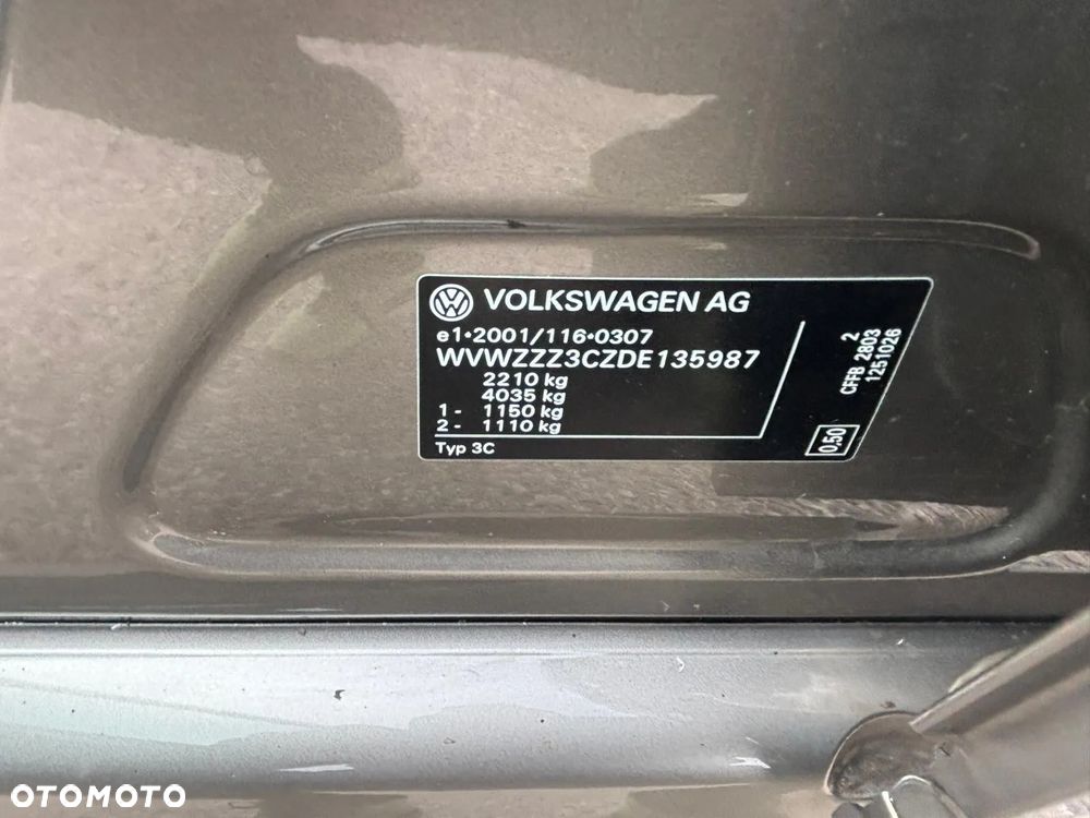 Volkswagen Passat 2.0 TDI Highline DSG - 25