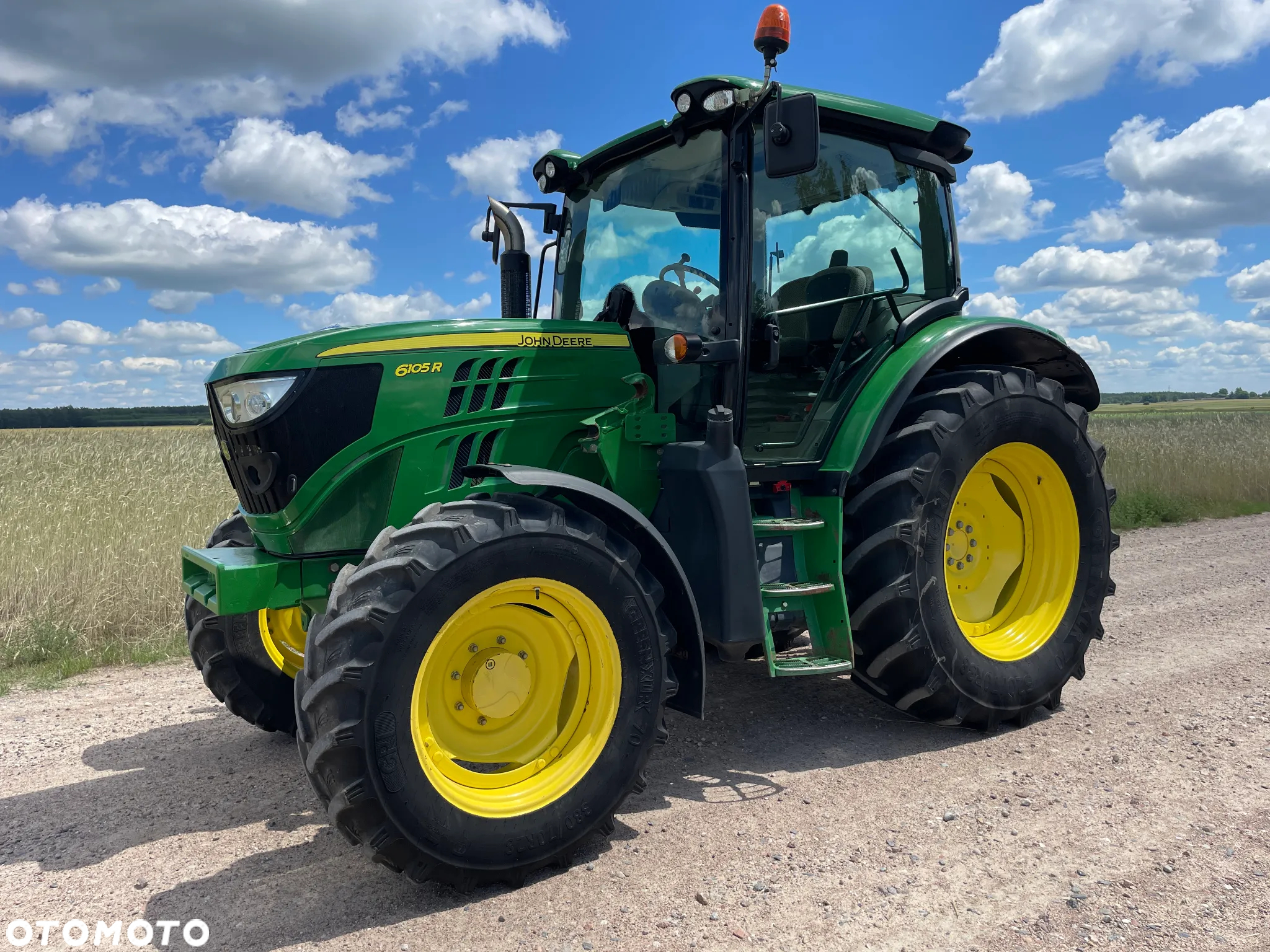 John Deere 6105R - 11