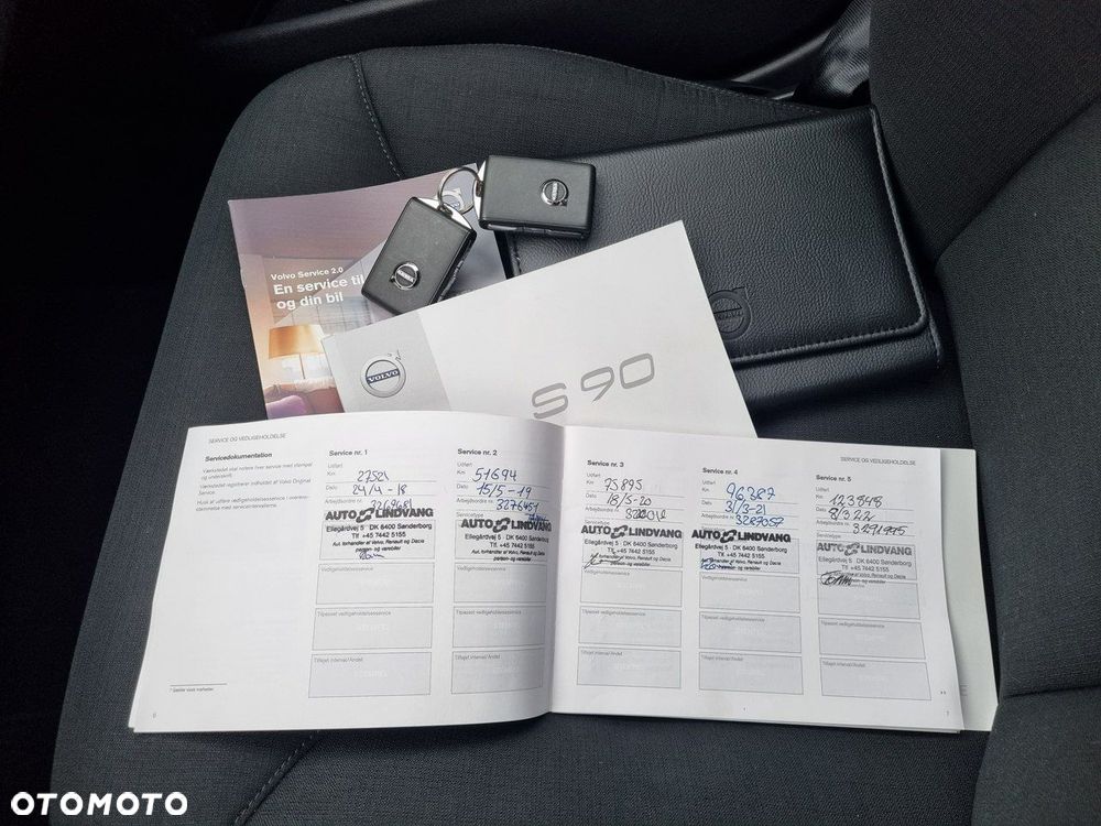 Volvo S90 T5 Geartronic Momentum - 29
