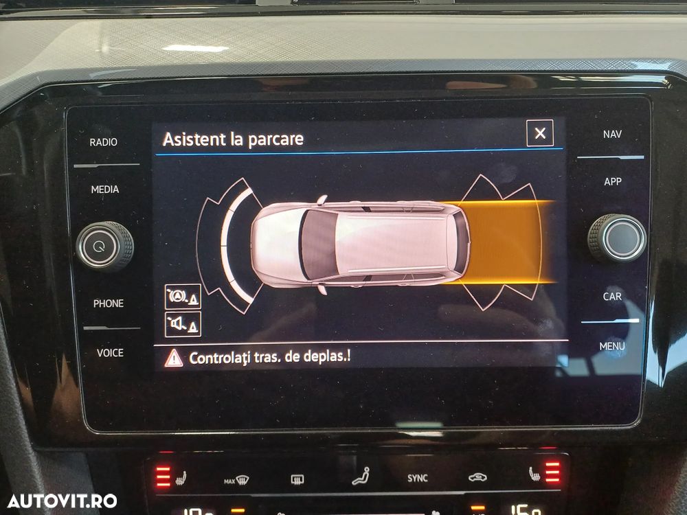 Volkswagen Passat 2.0 TDI DSG Comfortline - 28