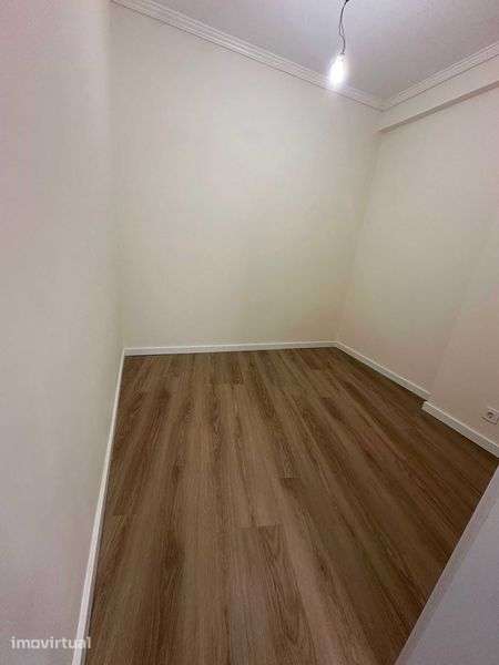 Apartamento T1+1 com Varanda e Cozinha Equipada em Vila do Conde - Grande imagem: 5/7