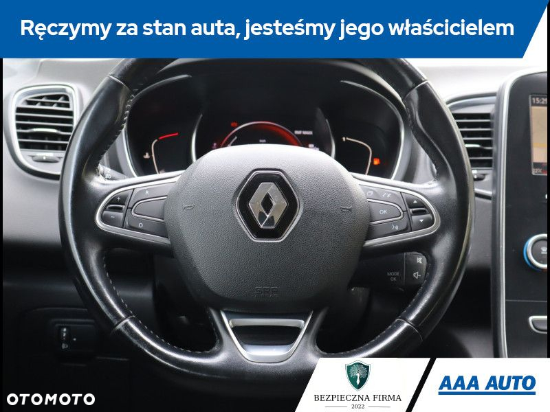 Renault Grand Scenic - 16