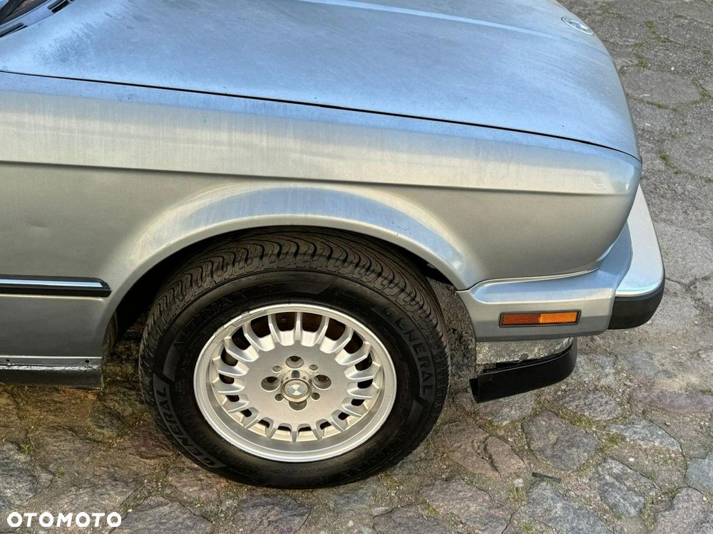 BMW Seria 3 325i - 15