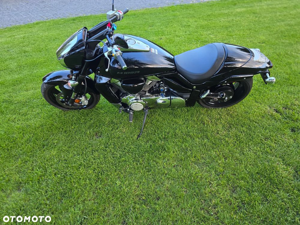 Suzuki Boulevard - 15
